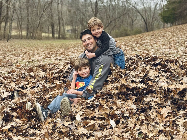 justin and his two kids