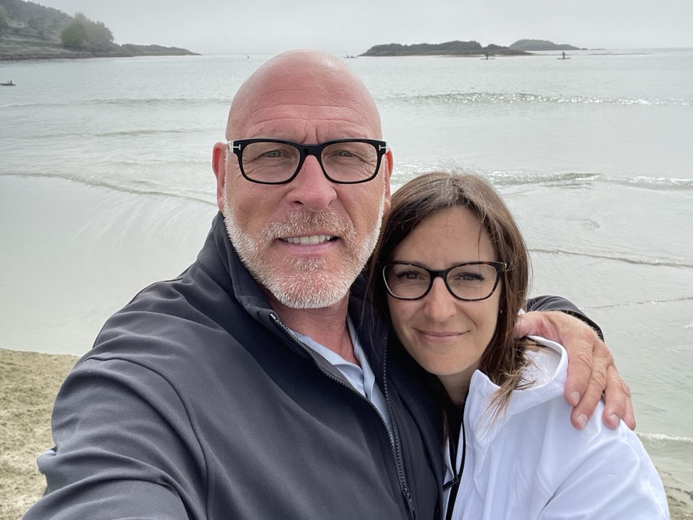 les at the beach with wife